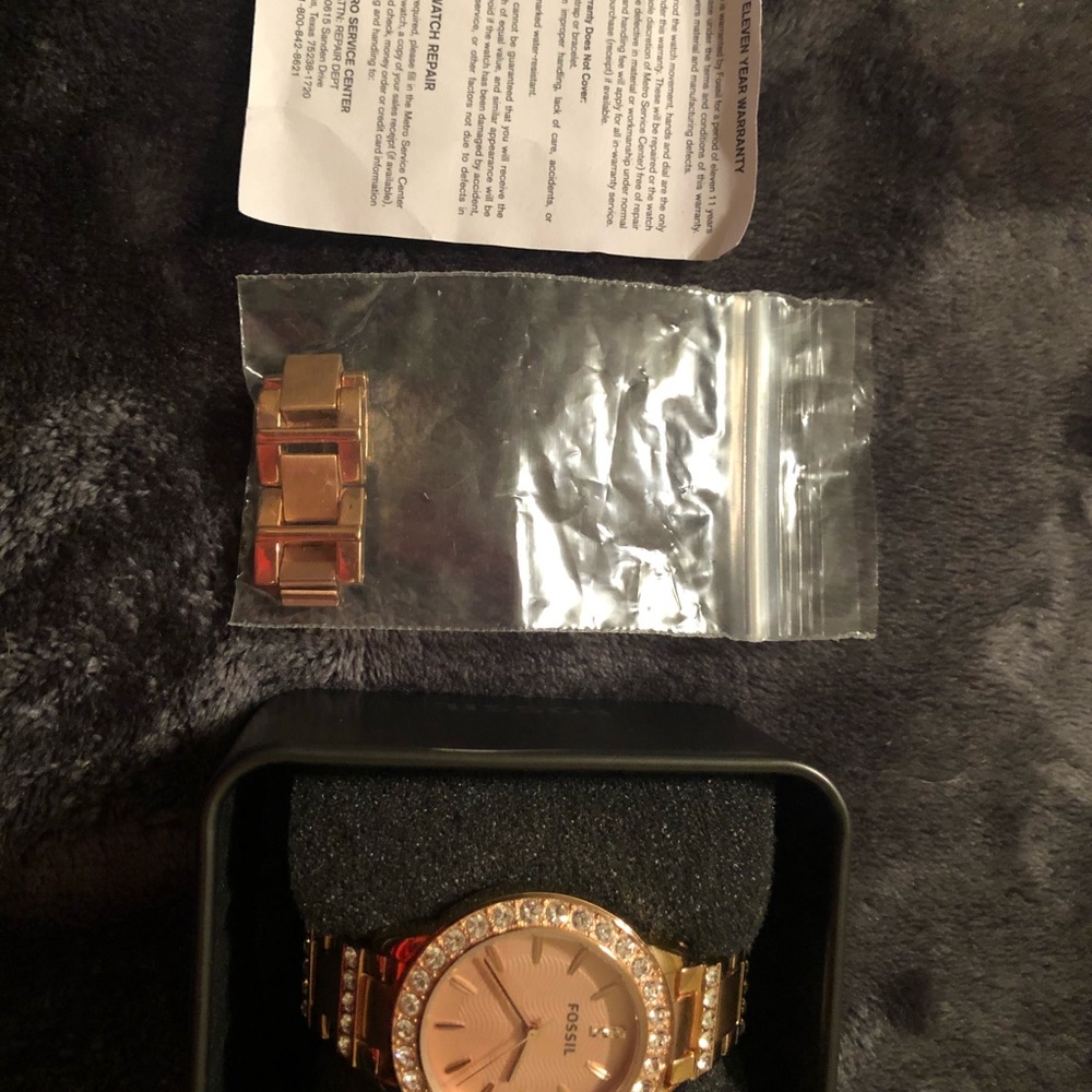 FOSSIL JESSE ROSE-TONE STAINLESS STEEL WATCH - Picture 2 of 6